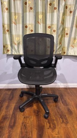Black Mesh Office Chair