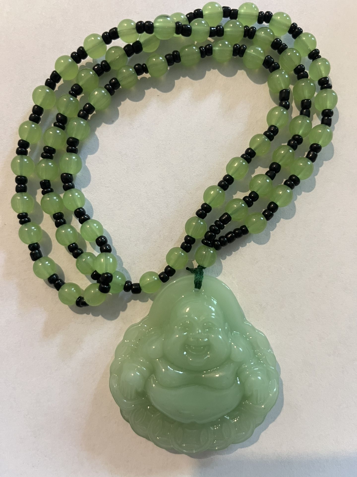 This exquisite Burmese handmade natural jade necklace Natural stone with natural color! Symbolizes wealth and good fortune! A warm blessing for precio