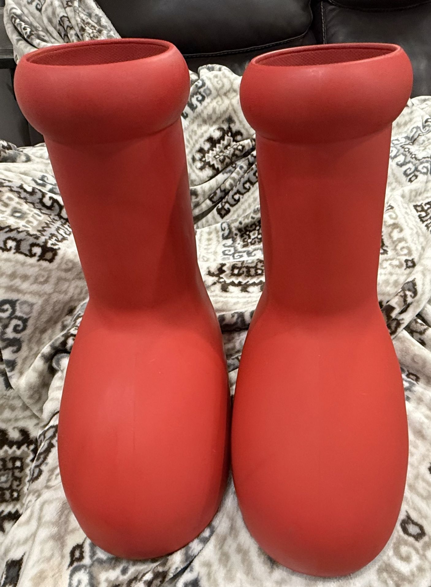 Newish Like MSCHF BIG RED BOOT SIZE 11. 