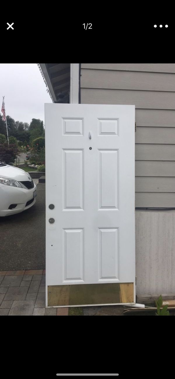 Exterior door and storm door for Sale in Federal Way, WA