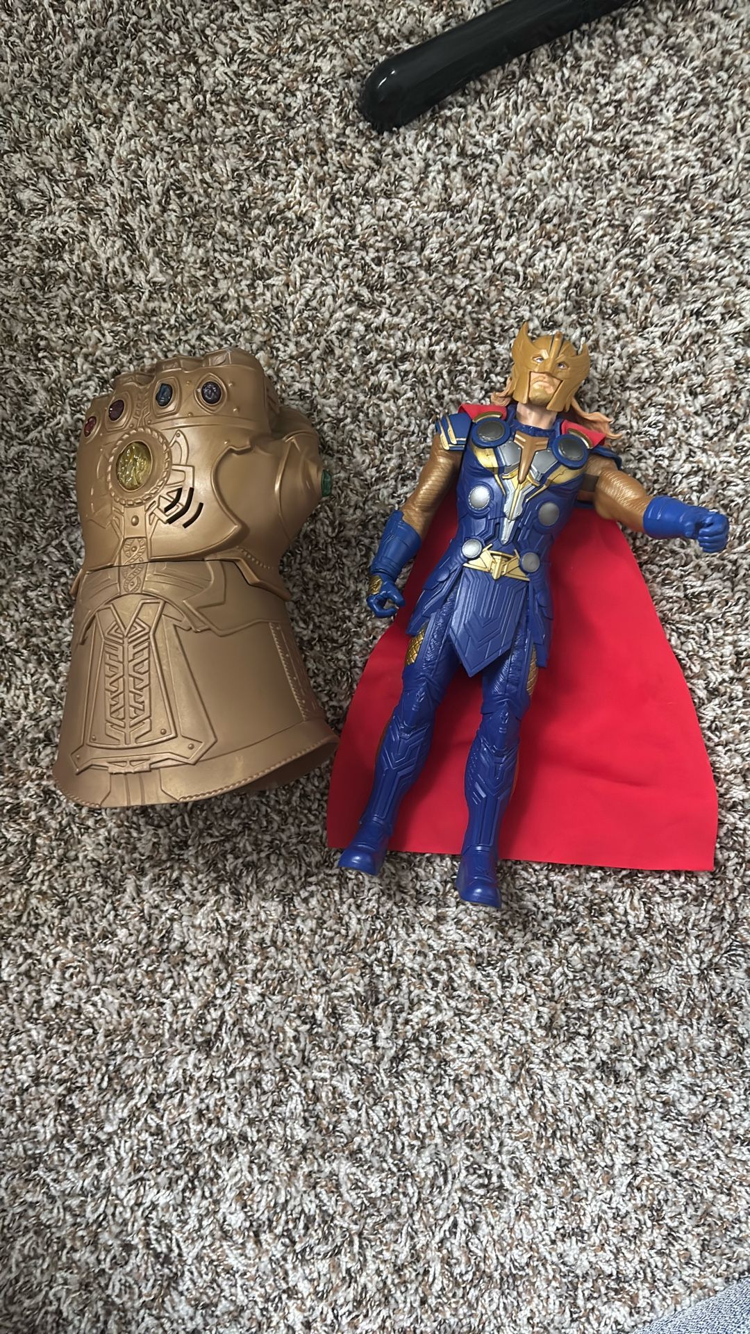 Collectable Toys Thanos And Thor