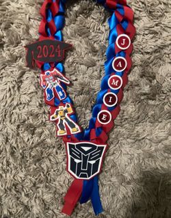 Graduation leis