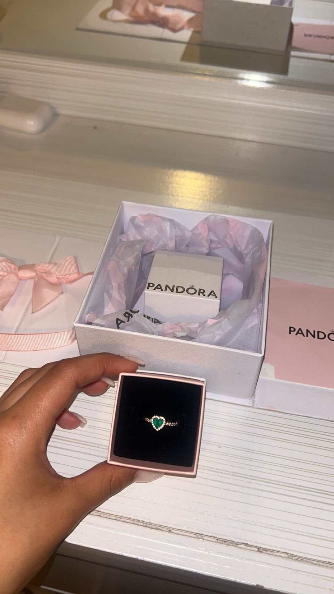 Green pandora ring. size-6.5 , brand new. comes with box, & description. Bought for $125 selling for $70-80 also taking offers!!