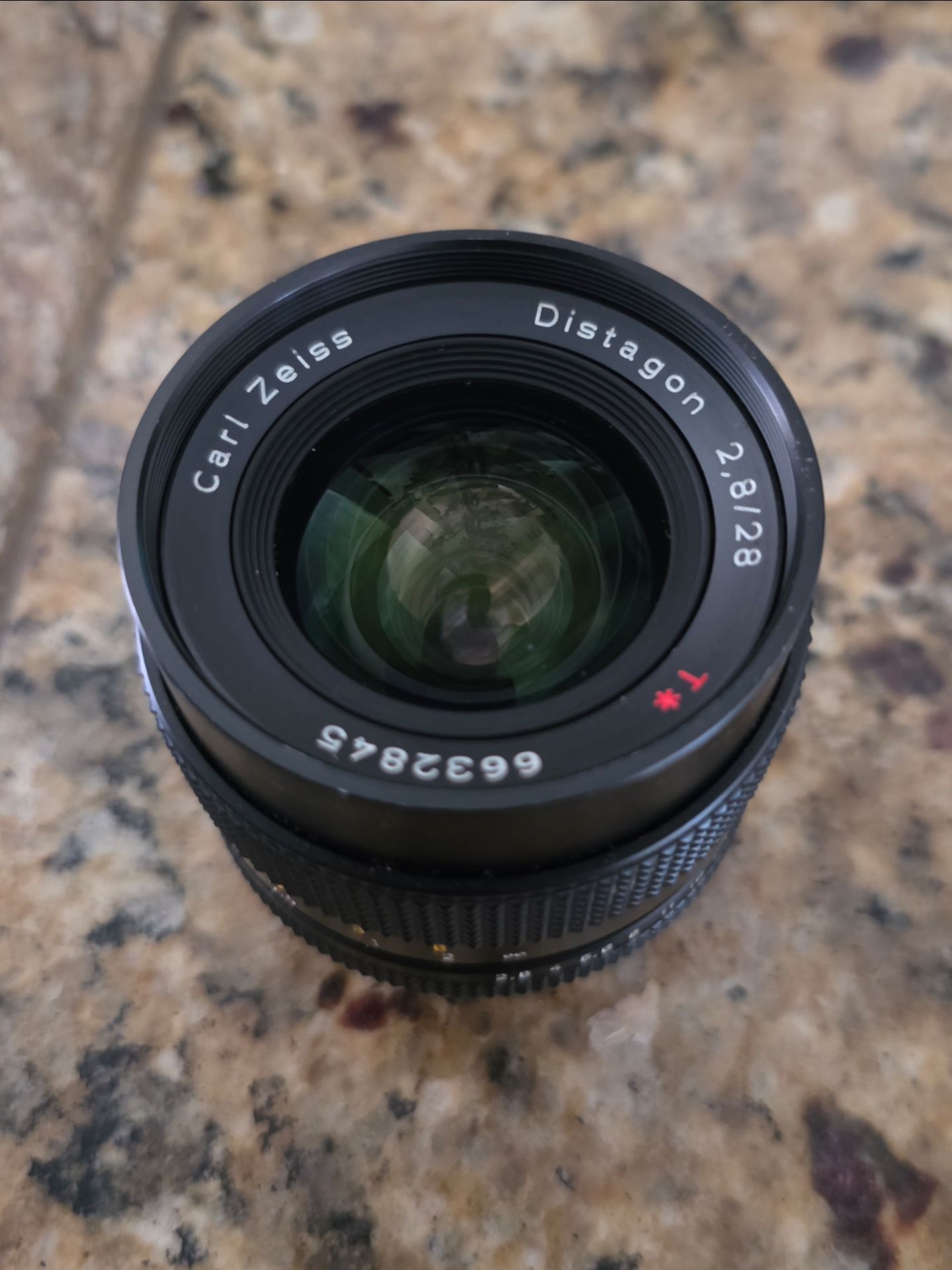 Carl Zeiss C/Y 28mm f2.8 aej