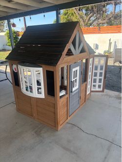 Costco play house