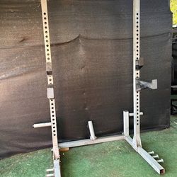 Squat and bench press rack with pull up bar