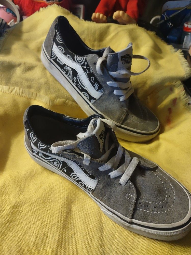 Very Good Condition Almost New Vans Off The Wall Skater Shoes Men's 7.5 Women's 9