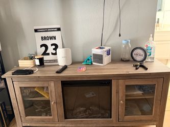 Entertainment center
