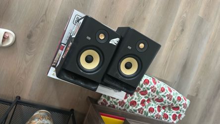 ROKIT 5 G4 Studio Monitors