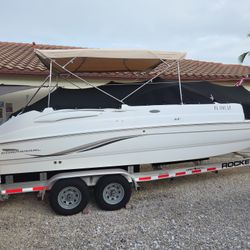 2003 Chaparral 263 Sunesta Deckboat