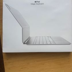 iPad Magic Keyboard 13 inch