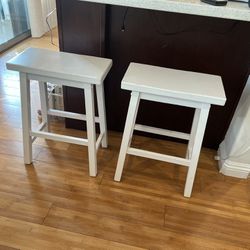 24” Counter Height Stools (2)