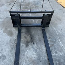 Bobcat Forks Attachment skid Steer Forklift Attachment 