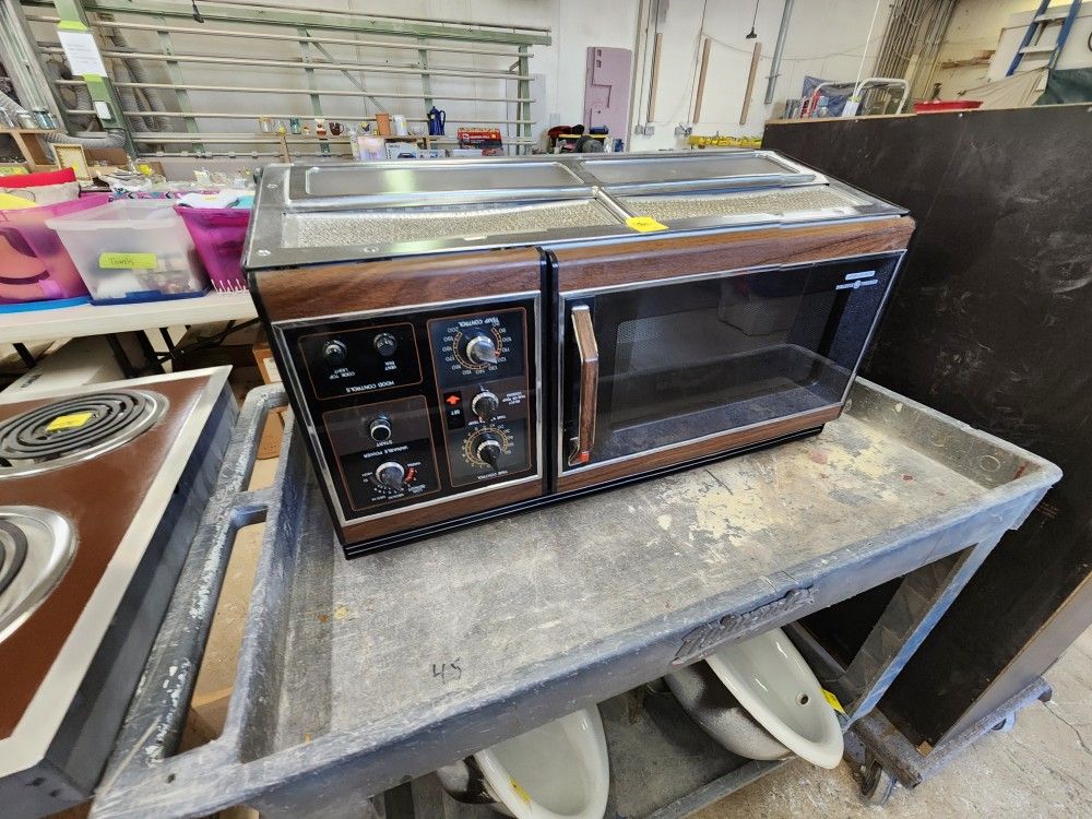 Used Under Cabinet MICROWAVE