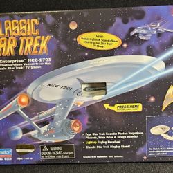 Vintage 1995 Classic Star Trek U.S.S. Enterprise NCC-1701 (New)