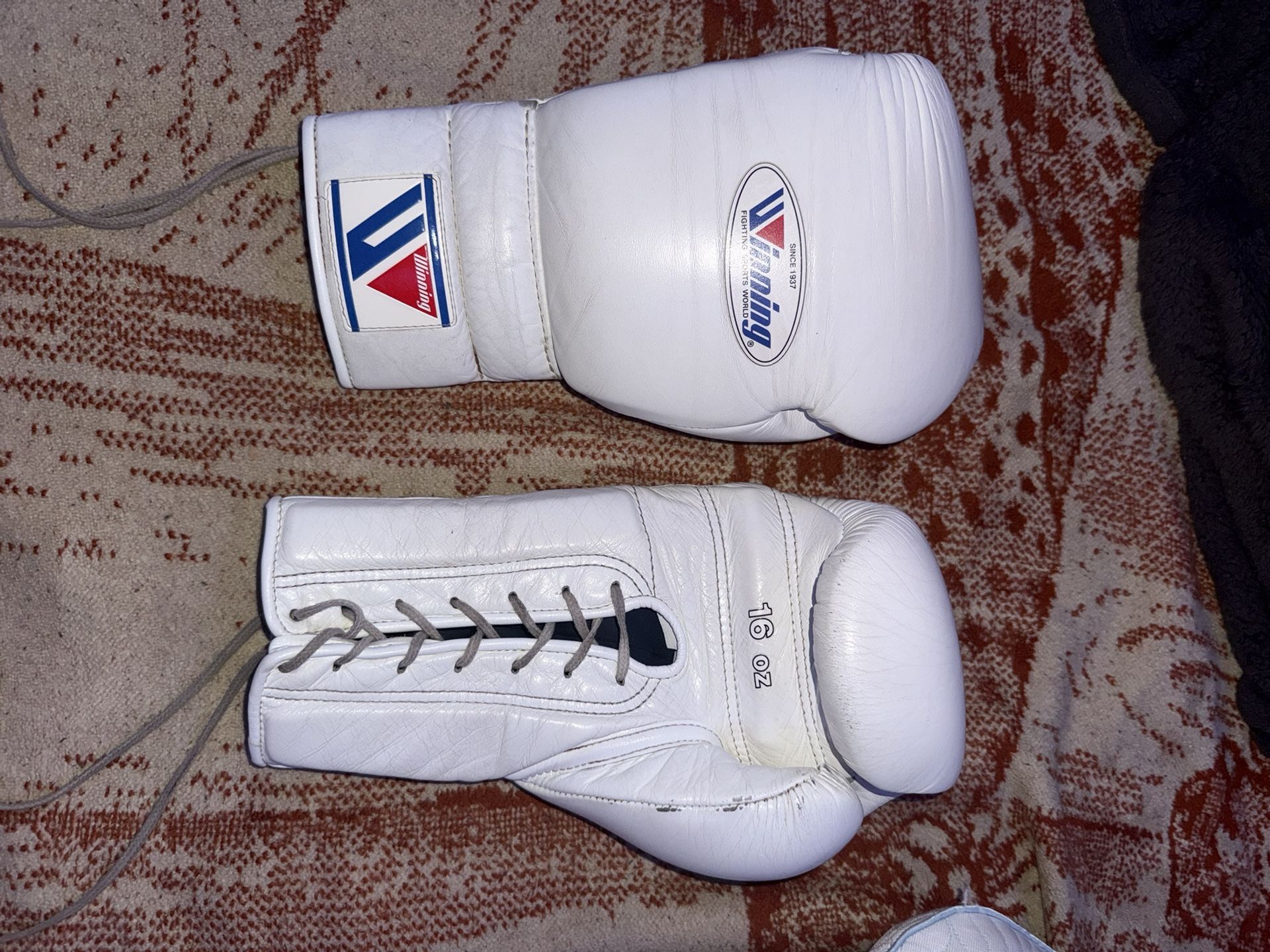 Authentic Winning Boxing Gloves 16oz