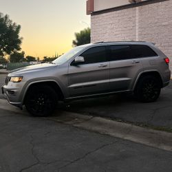 SUV Jeep Cherokee Audi Rs Q8 Q5 Q7 Bmw X5 Panoramic 4X4 V8 M Competition Porsche Cayenne Macan Ranger Rover Dodge Durango Srt Hellcat Rt Chevy Tahoe