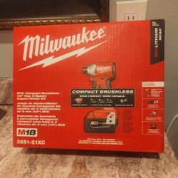 Impact Milwaukee M18 with new battery and charger firm price