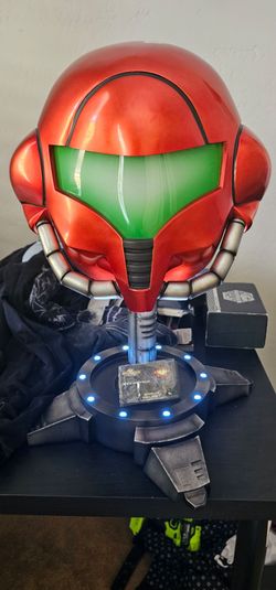 Metroid Samus Helmet Staue 131 out of 1750