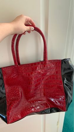 Never used - huge bag/tote/purse - red and black