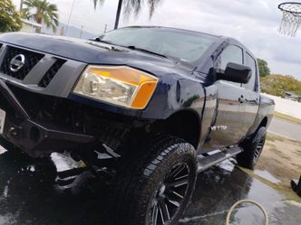 Nissan Titan