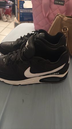 Nike Air Max Sneakers Black and White