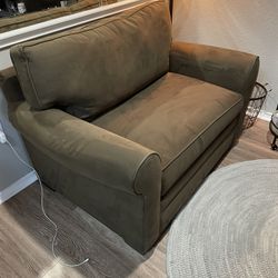 Brown Loveseat With pullout twin Bed