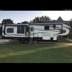 2016 G366fbt Durango gold 40ft 5th wheel 