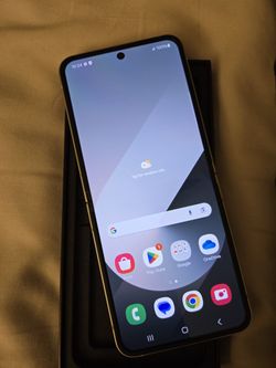 Samsung Z Flip 6