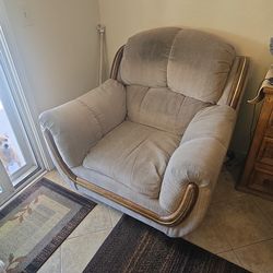 Free 3 Piece Sofa Set