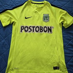 Atlético Nacional Jersey  Size M