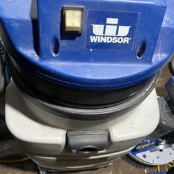 Windsor® Titan™ Wet Dry Vac - 20 Gal.