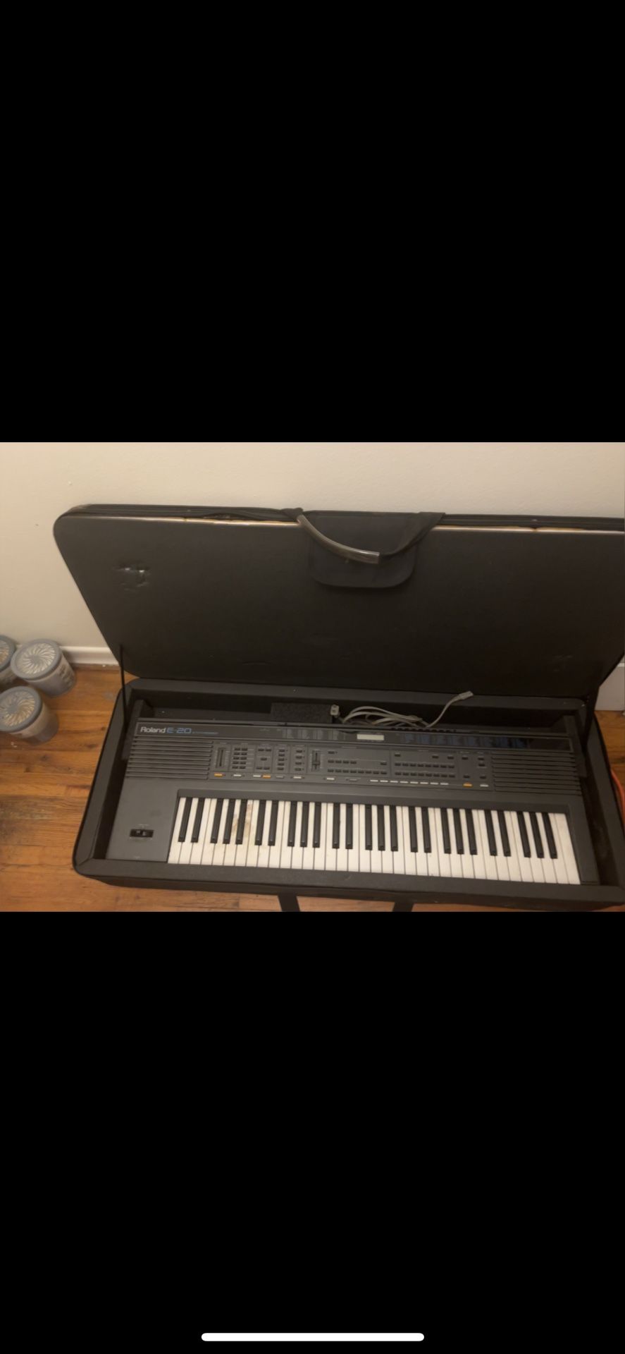 Roland Synthesizer Keyboard