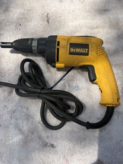 · DEWALT Deck/Drywall Screw Gun-DW257-6.2 Amp, Var Speed Reversing-Clean, Set/Forget Depth, 8’ Cord
