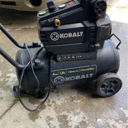 Kobalt 8 Gallon Compressor 