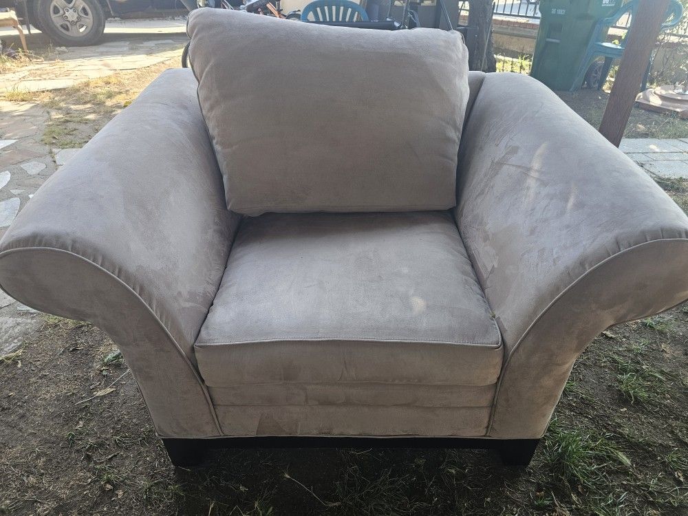 Like New Beige Arm Chair