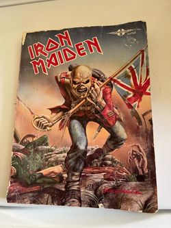 IRON MAIDEN guitar book