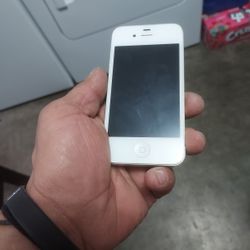 Apple 4s 8 Or 16 G Maybe More Lol $40