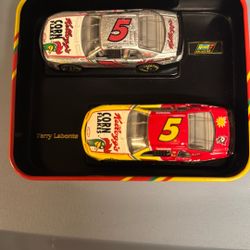 Collector Tin Car Set Commemorative Terry Labonte