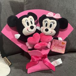 Disney Valentines Mickey And Minnie Mouse Bouquet 
