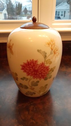 Porcelain Flowered Ginger Cookie Jar