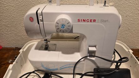 Singer® Start™ 1304 Mechanical Sewing Machine With 57 Stitch Applications & Removable Free Arm