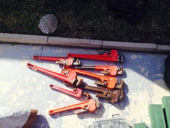 8 different wrenches