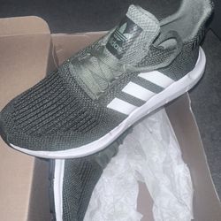 Adidas Swift Run J 