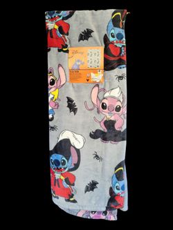 Disney Stitch & Angel Halloween Throw 50x70in