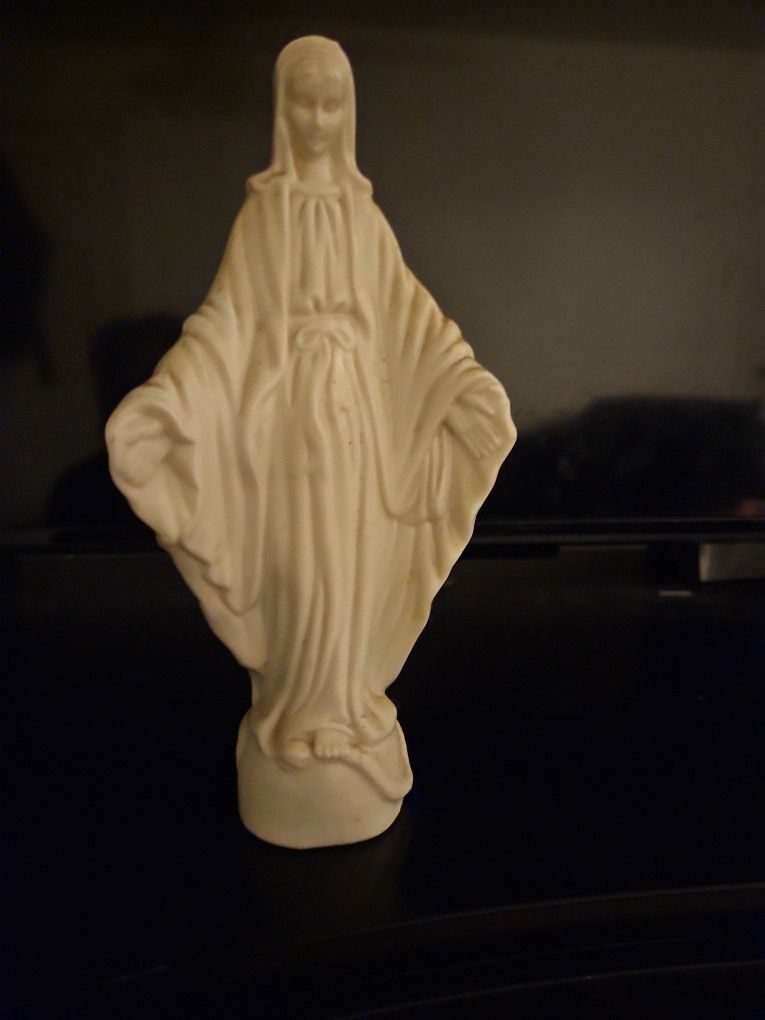 Mary Statue