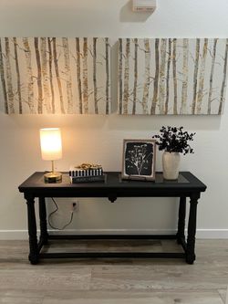 Beautiful entry table - console table