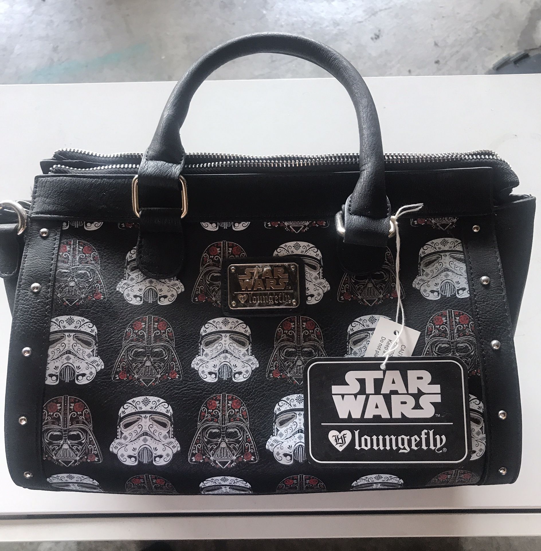 Disney Loungefly Star wars stormtrooper skull bag.