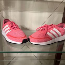 Women’s Adidas Size 5