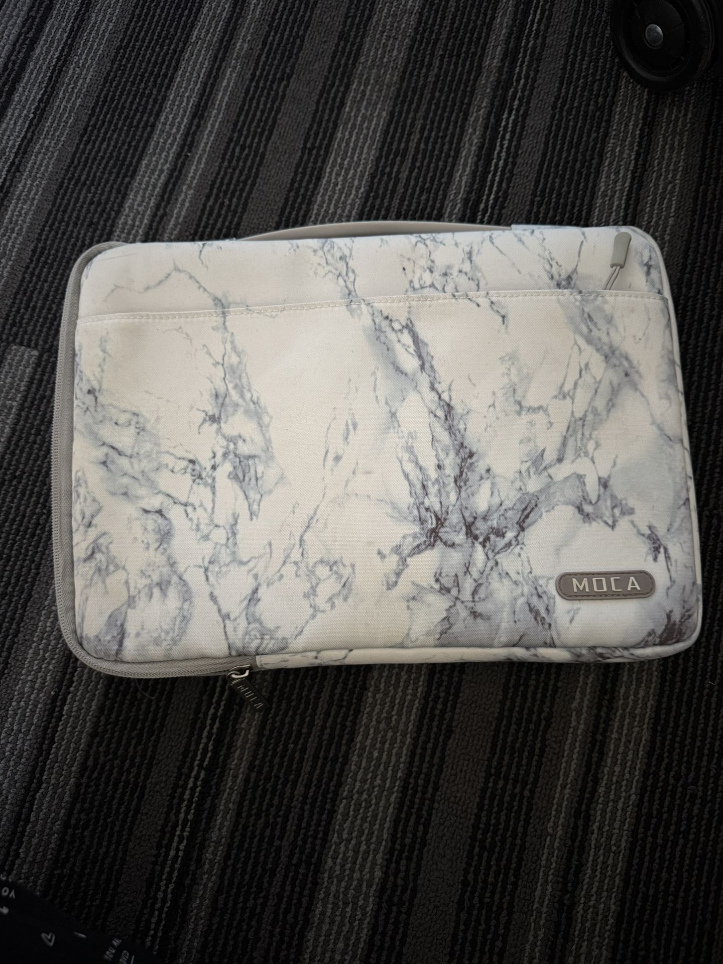 Marble Laptop Sleeve